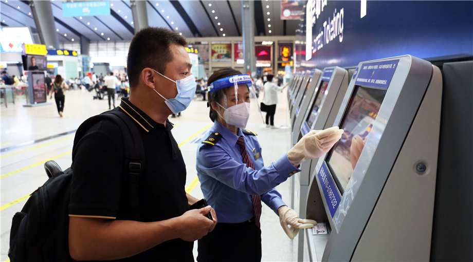 今年中秋假期鐵路增開京津冀地區(qū)短途旅客列車33.5對(duì)