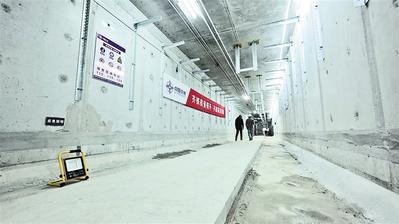 啟動區由管廊施工轉入路面結構層施工