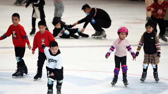 體育消費券給夏季冰雪運動“添把火”